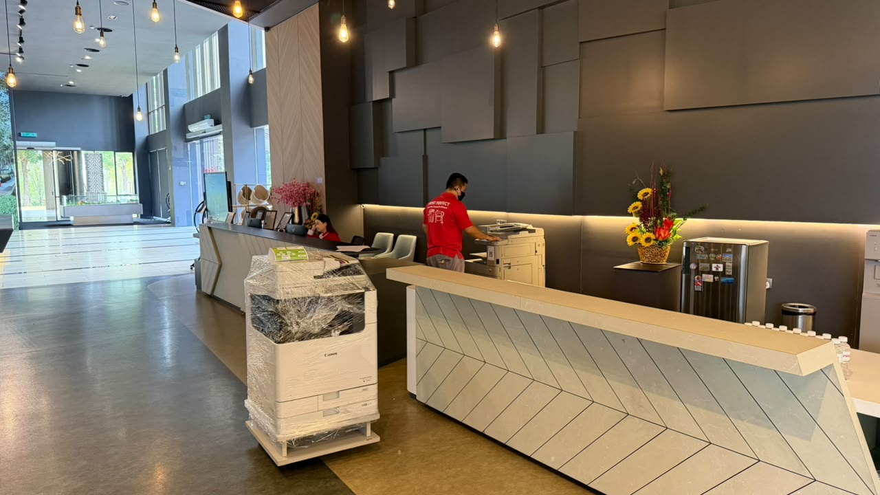 Real Experience: Supporting Customers Beyond the Machine
